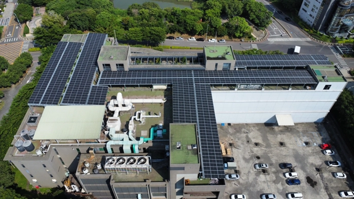 台中南屯屋頂型太陽能案場 359kW