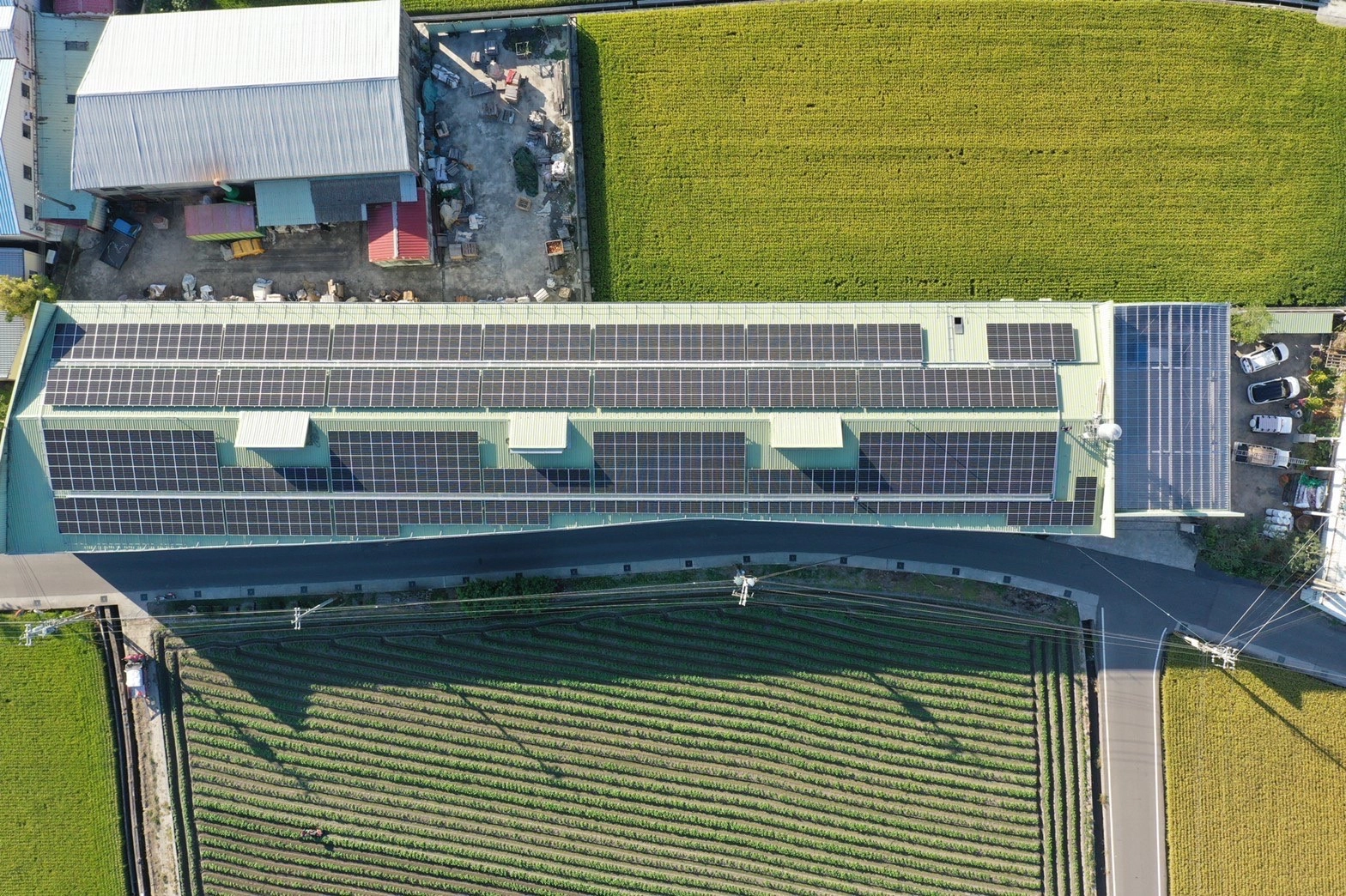 台中神岡屋頂型太陽能案場 205kW