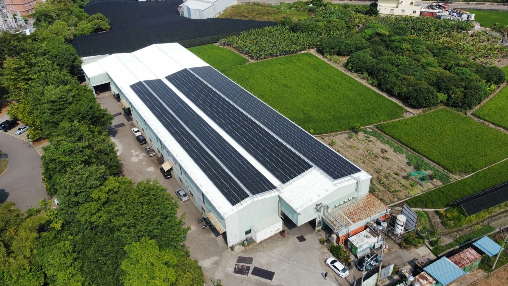 台中霧峰屋頂型太陽能案場 328kW