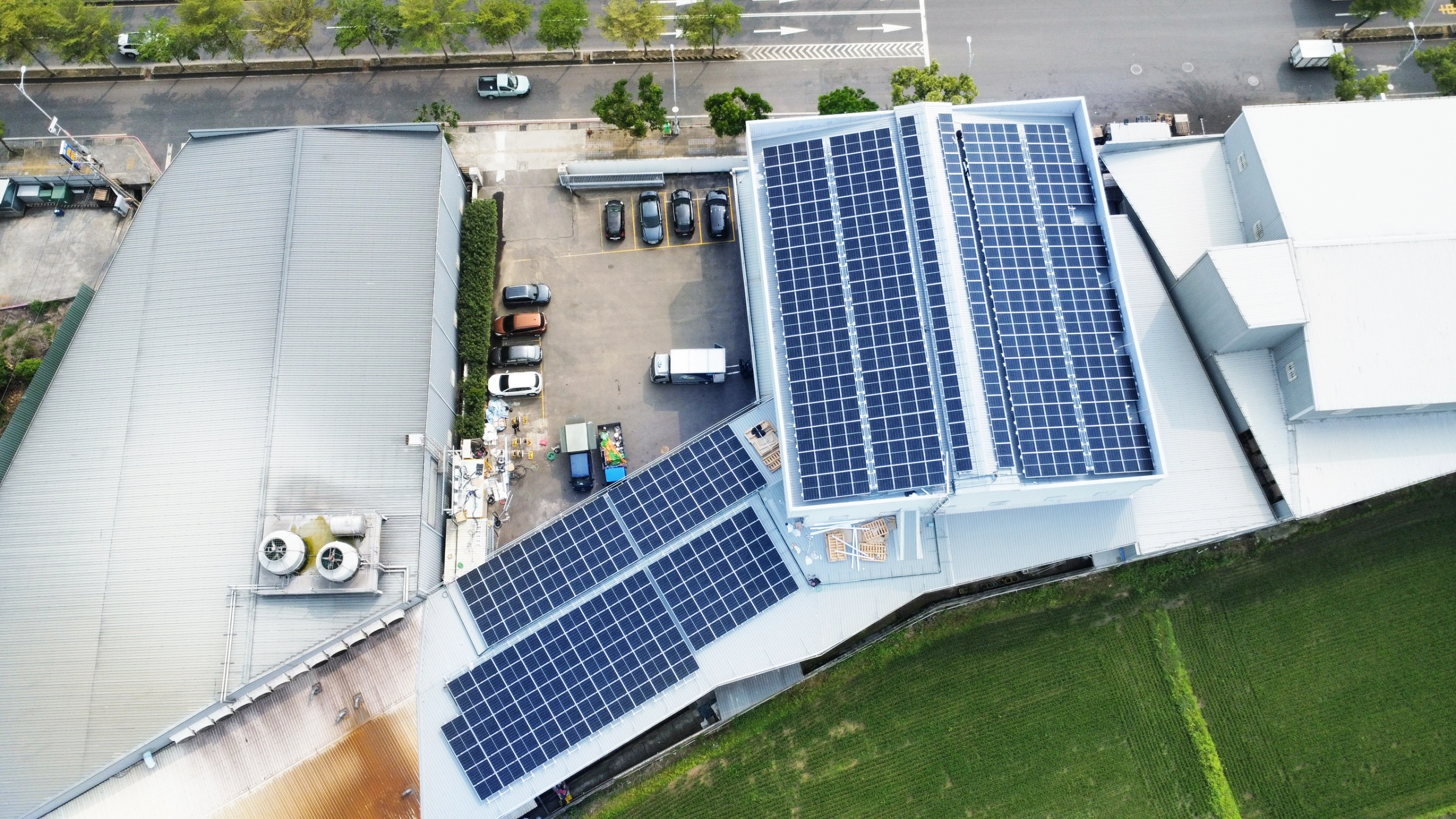 台中霧峰屋頂型太陽能案場 197kW